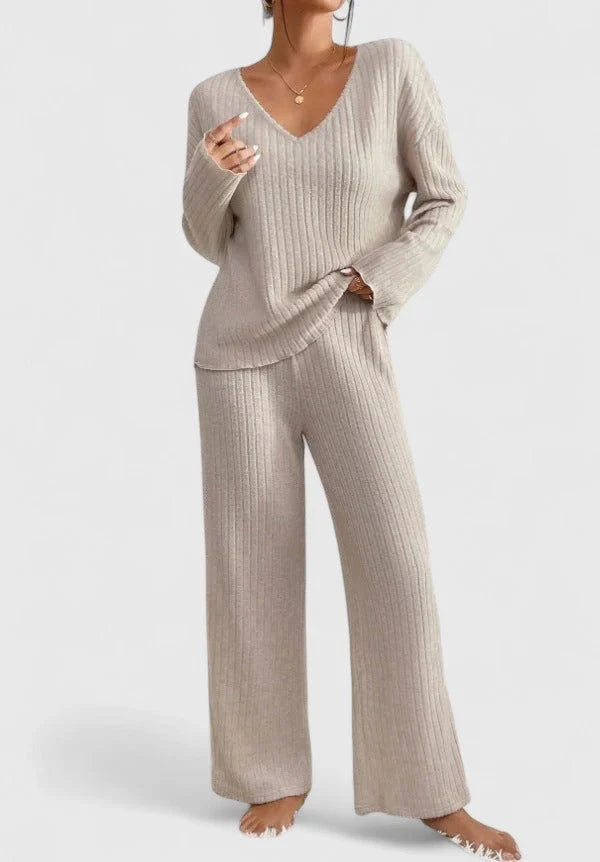 ADDISON | V-NECK KNIT SWEATER & WIDE-LEG PANTS SET