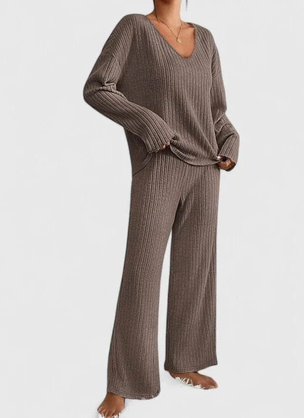 ADDISON | V-NECK KNIT SWEATER & WIDE-LEG PANTS SET