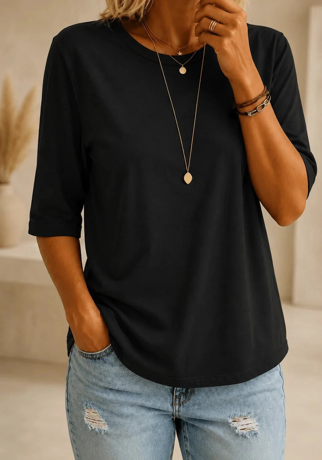 Noelle | Essential Comfort Tee